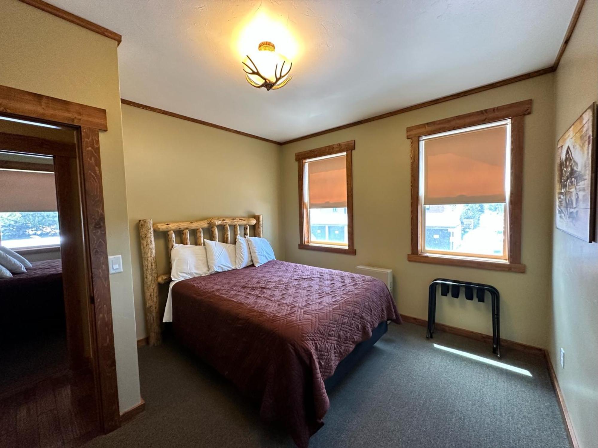 Yellowstone Cabins&RV West Yellowstone Esterno foto