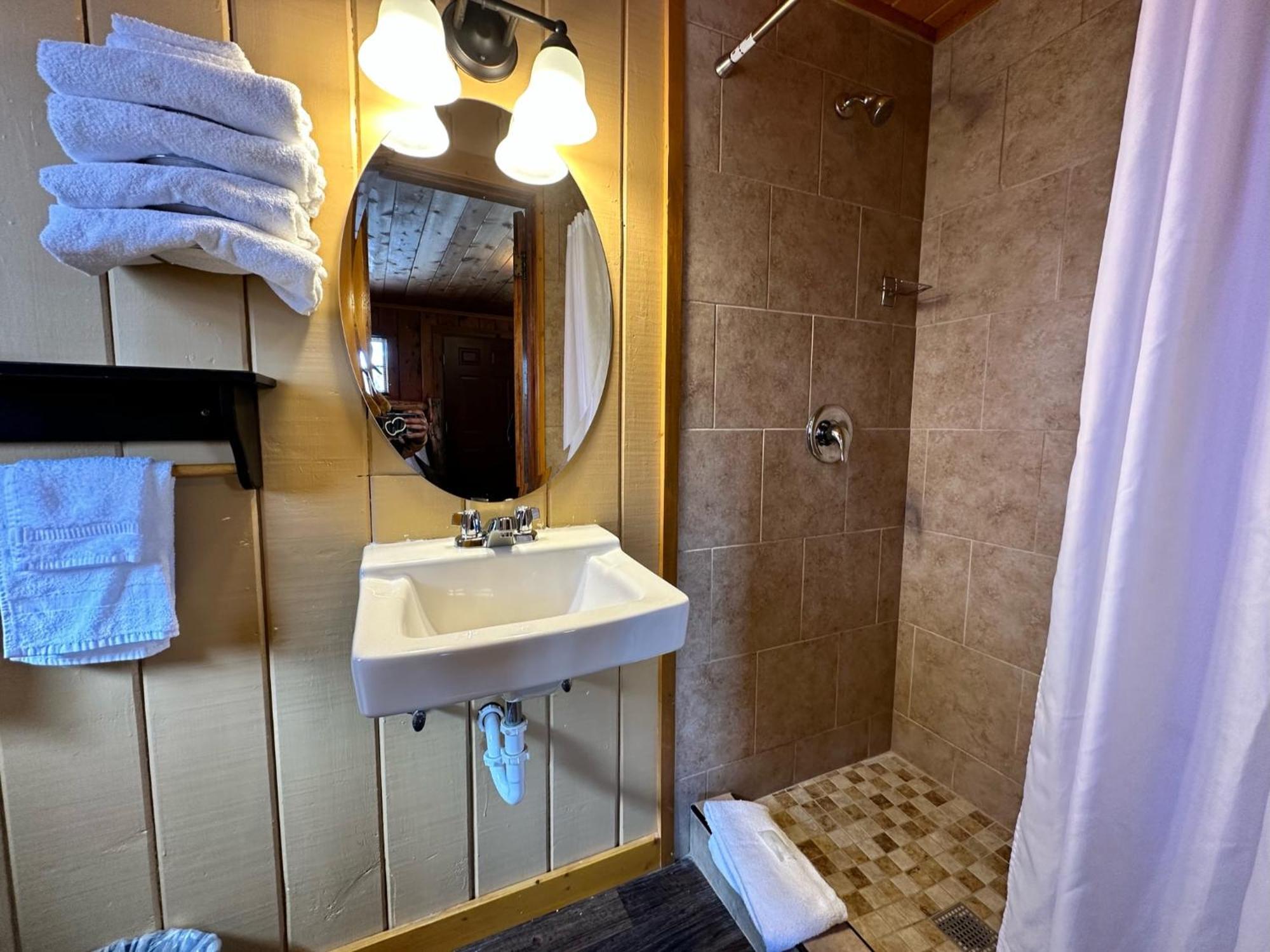 Yellowstone Cabins&RV West Yellowstone Esterno foto